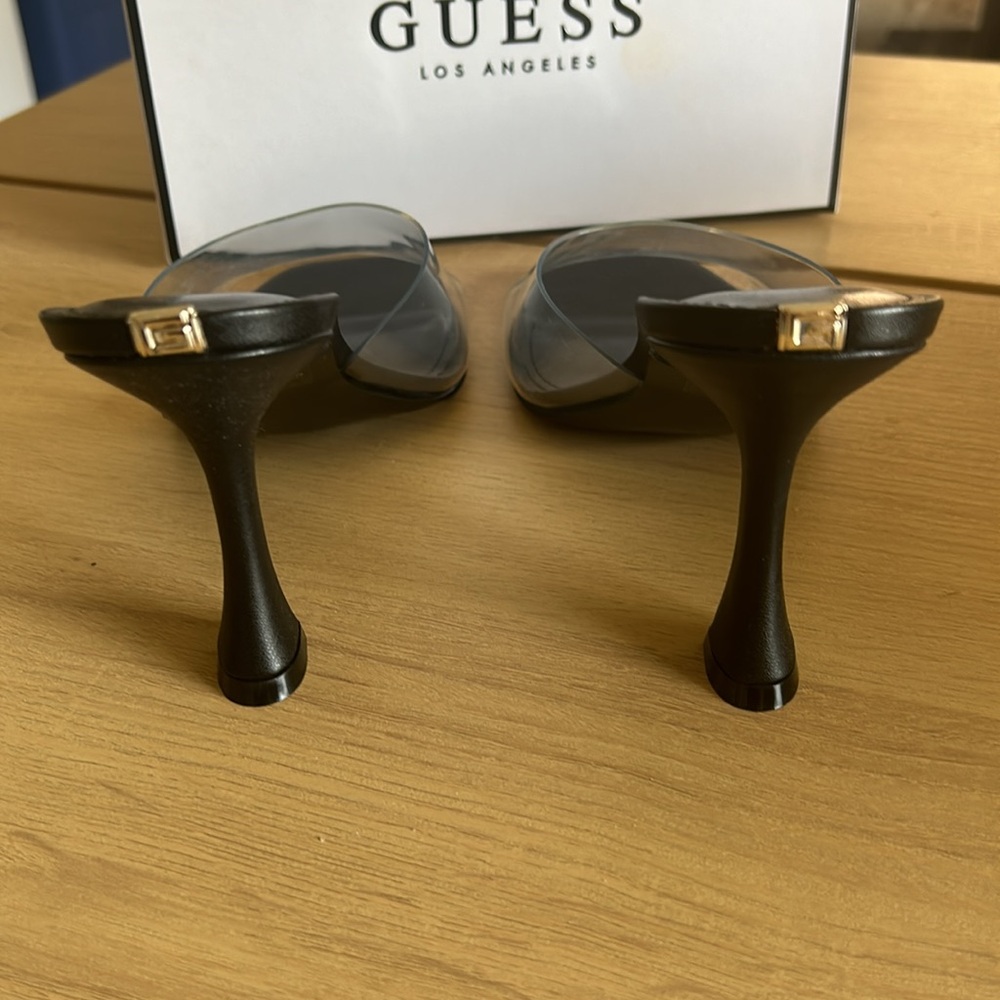 NIB Guess Hambree Square Toe Heels - Picture 4 of 6